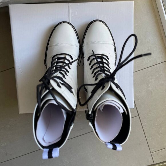 NWT Catwalk White Lace-Up Heeled Women Boots Size 6 German Import - Picture 6 of 14